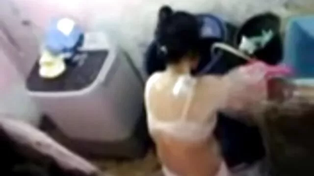 女孩在三人行 色情强迫日本