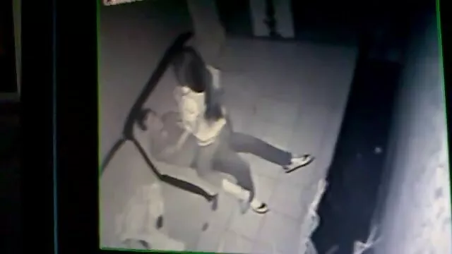 尘土飞扬的姜知道如何对待人。 日本性爱剧