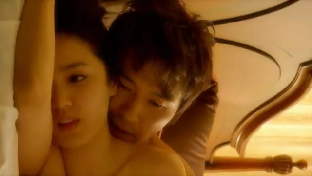 大黄蜂很大，就是拿长尾巴 熟高清日本