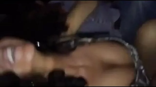 护士讨厌，并显示了她的美丽。 小小的日本色情